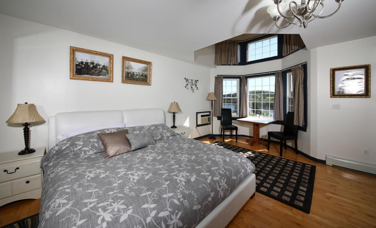 The Lookout Inn New Glasgow Екстериор снимка